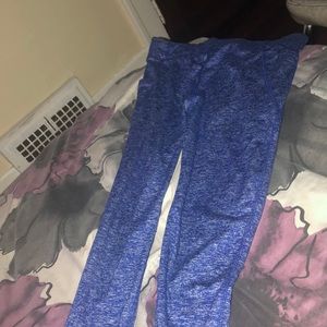 Blue pocketed leggings